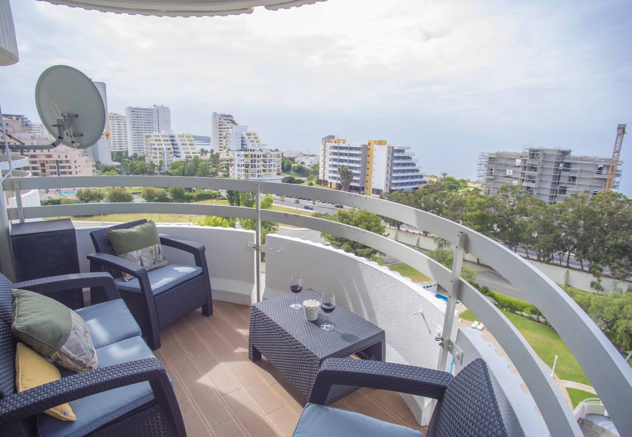 Apartamento em Portimão - Micky´s Beach Home by Real Life Concierge